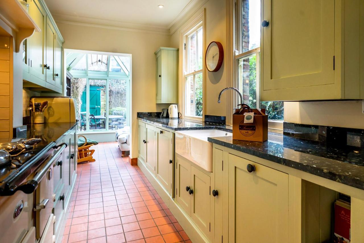 7 St John'S Crescent Villa York Luaran gambar