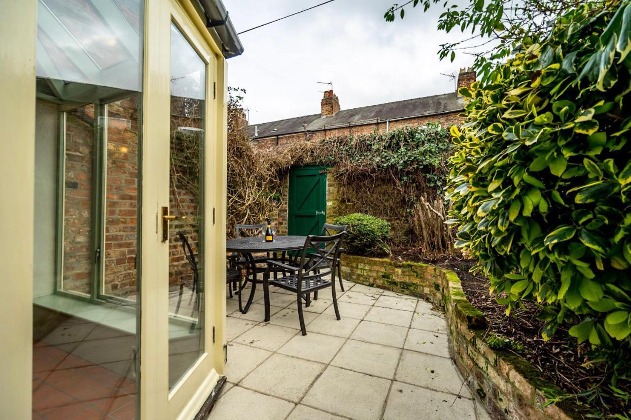 7 St John'S Crescent Villa York Luaran gambar