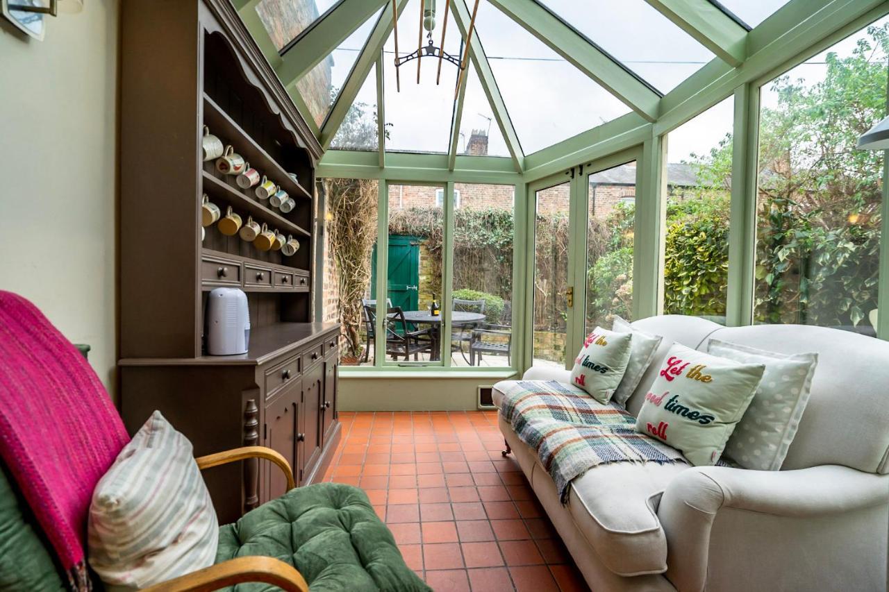 7 St John'S Crescent Villa York Luaran gambar